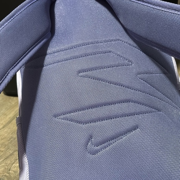 Nike Hydrangeas 3 Brand Backpack,3 zip compartment,padded laptop,bottle slots + - Picture 7 of 13